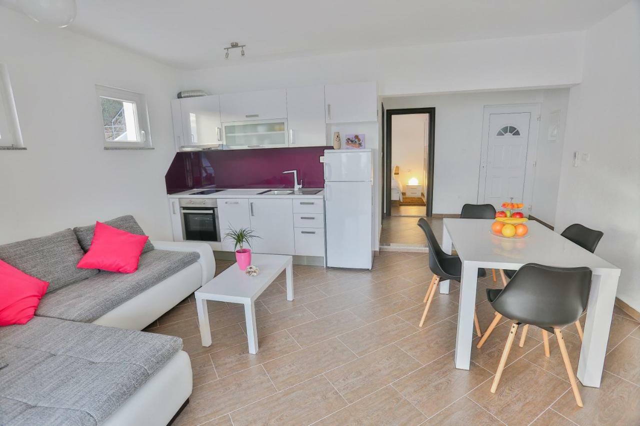 Apartment Poletto Omis